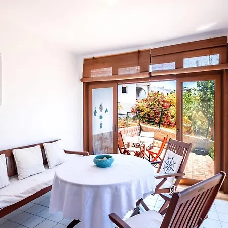 Refreshing Flat Near Beach With Balcony In Bodrum