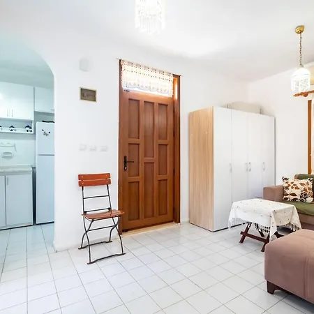 Refreshing Flat Near Beach With Balcony In Bodrum Daire Karabag