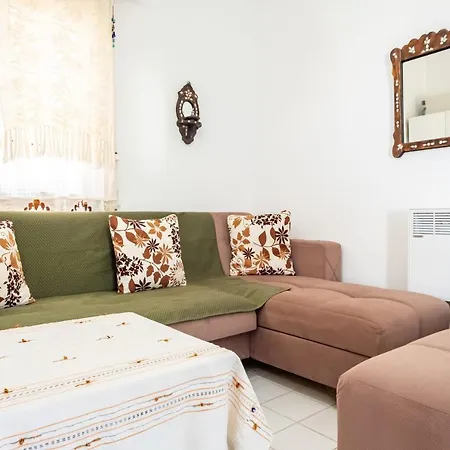 Refreshing Flat Near Beach With Balcony In Bodrum Daire